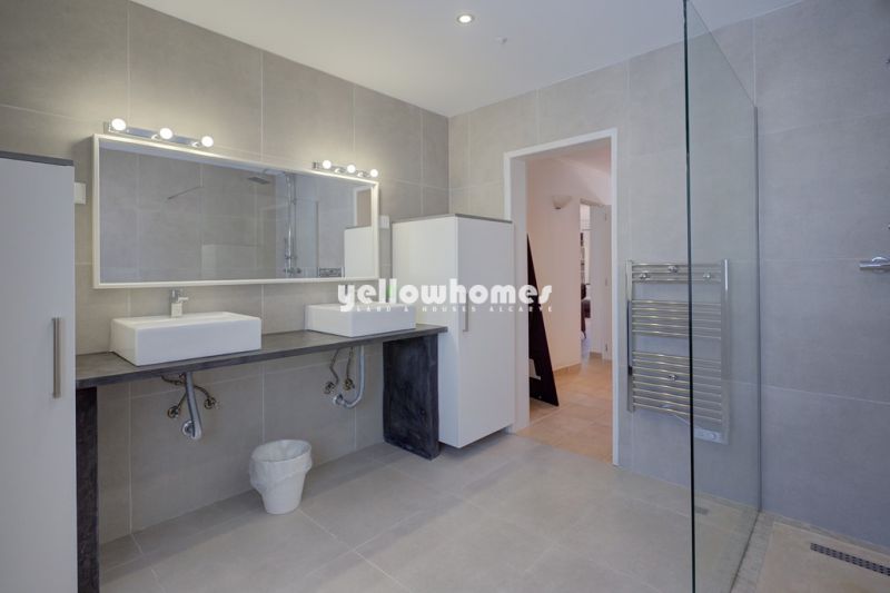 Bela casa de campo numa zona residencial perto de Vilamoura